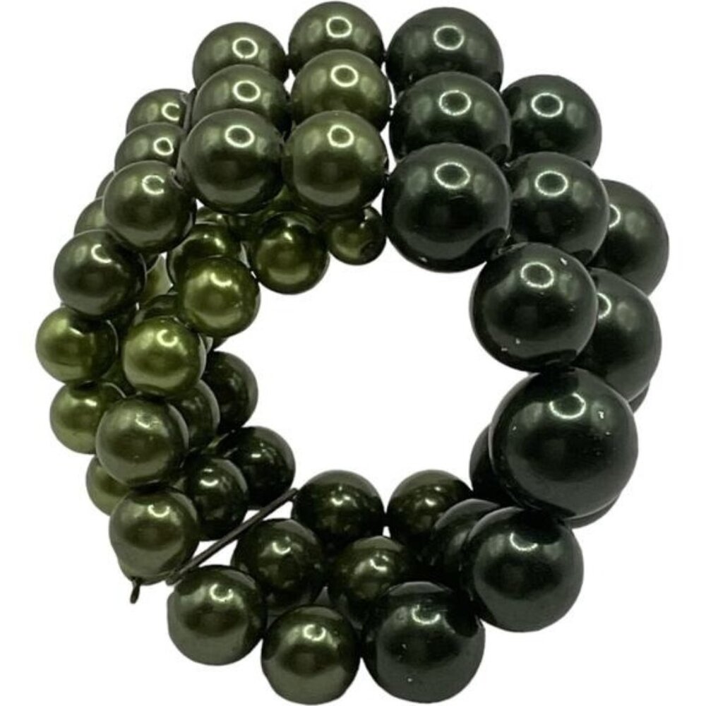 Expandable Green Beaded Bracelet With Large Beads